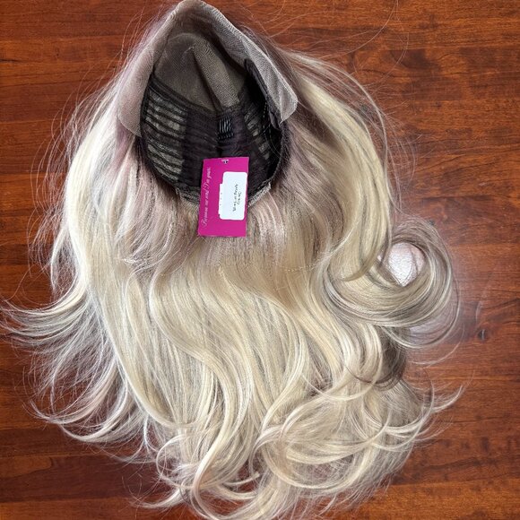 NWT Elise Luxe (Royalty Coloring) Chelsey Smith Crowns - Picture 2 of 7